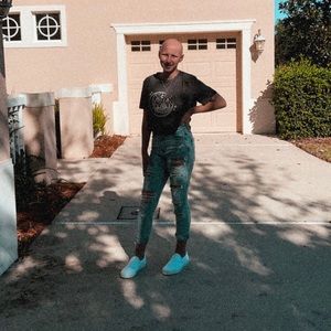 Meet your Posher, Addison